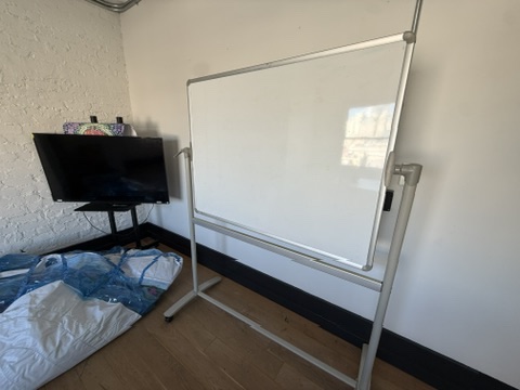 Rolling whiteboard